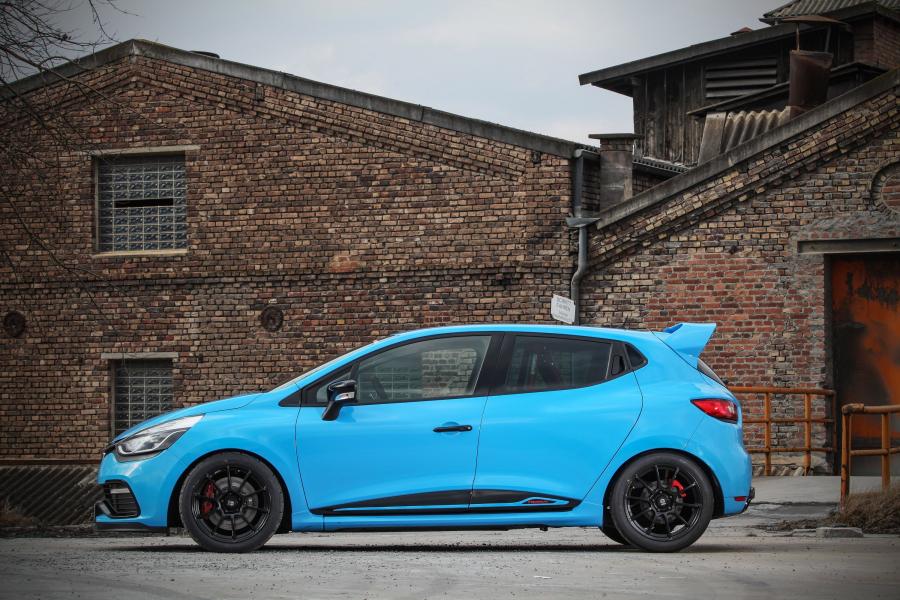  Renault Clio by PM Waldow 2016 года  (фото 4 из 14)
